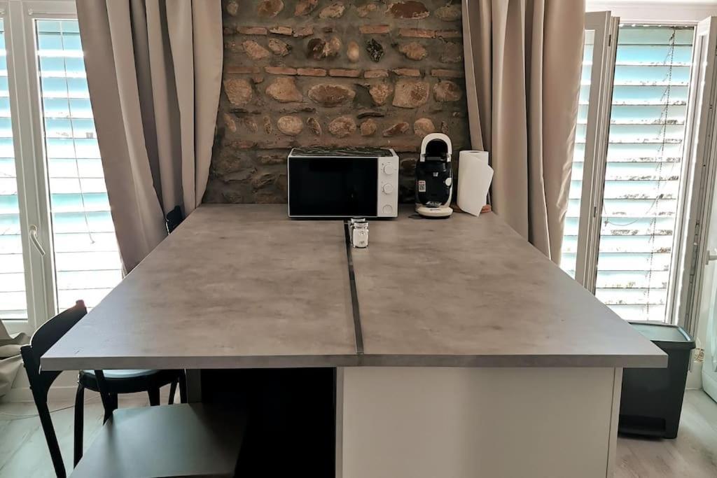 Sainte-Foy-lès-Lyon Studio Coquet Avec Vue מראה חיצוני תמונה